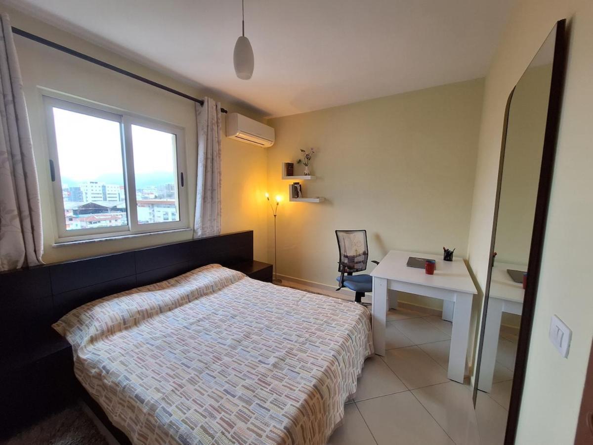 Stylish 1-bedroom Apartment *